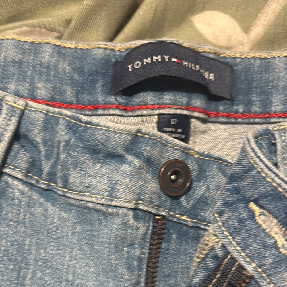 Tommy Hilfiger Light Blue Denim Shorts - Picture 3 of 8